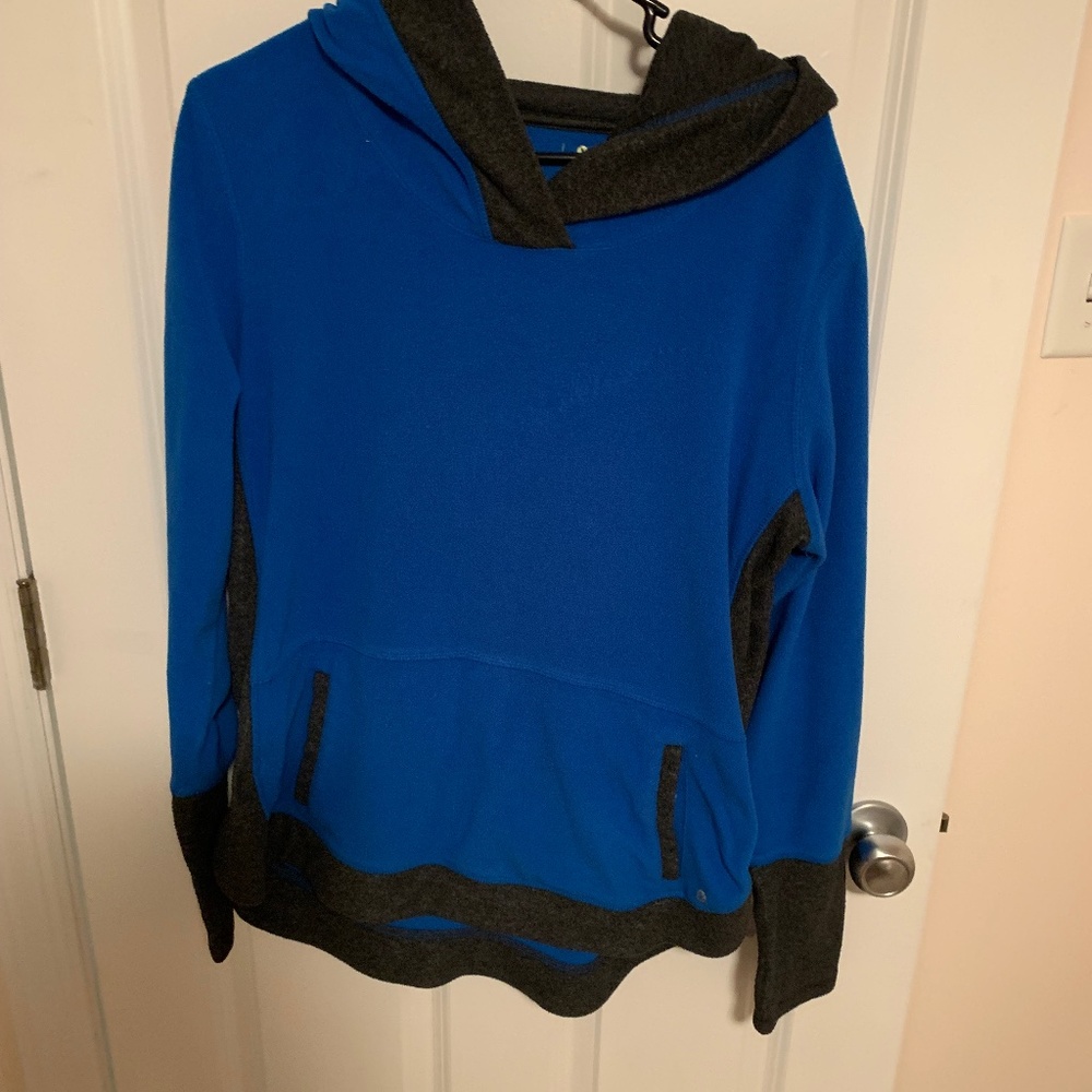Xersion ladies Sweatshirt size Large